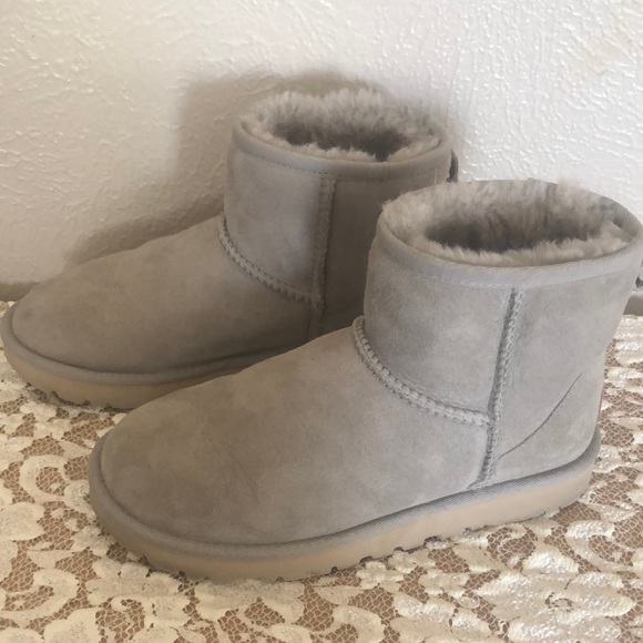 UGG Gray Winter Boots with Plush Lining - Picture 3 of 3